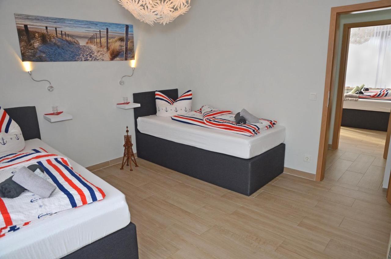 Hotel Zur Seerobbe Куксхавен Екстериор снимка