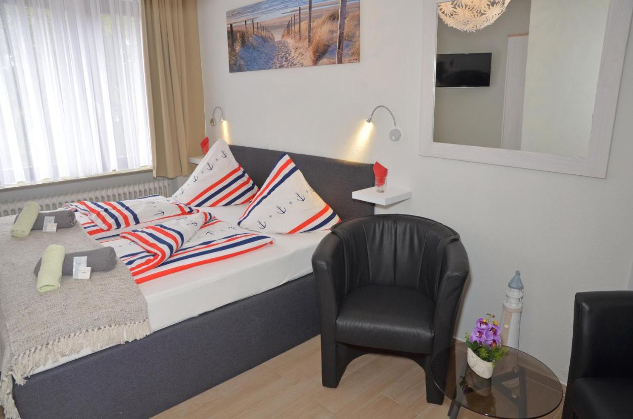 Hotel Zur Seerobbe Куксхавен Екстериор снимка