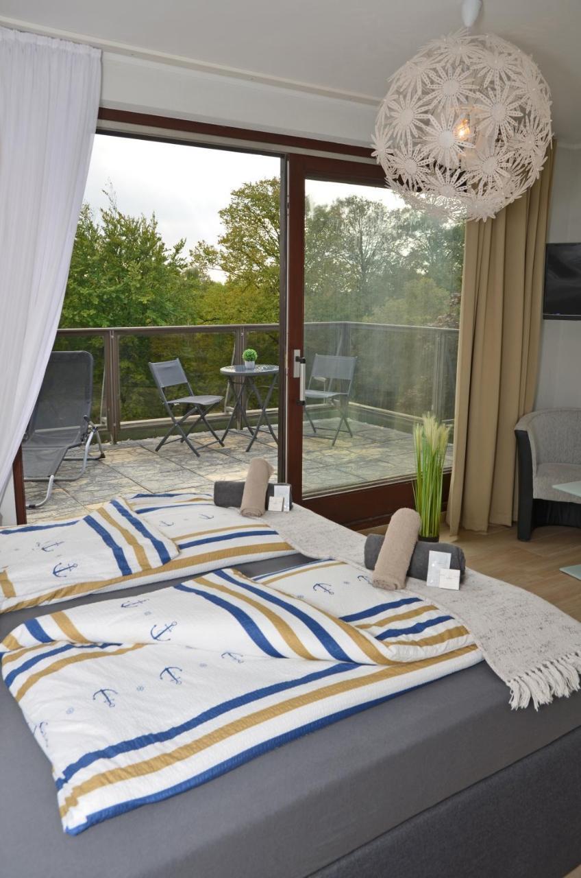 Hotel Zur Seerobbe Куксхавен Екстериор снимка